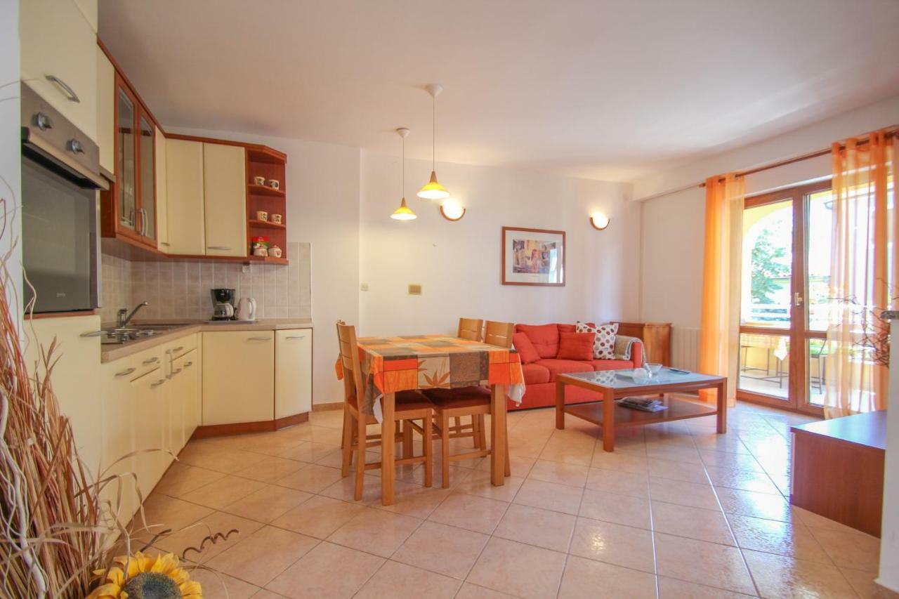 Alenka Orange Lejlighed Novigrad Istria Eksteriør billede