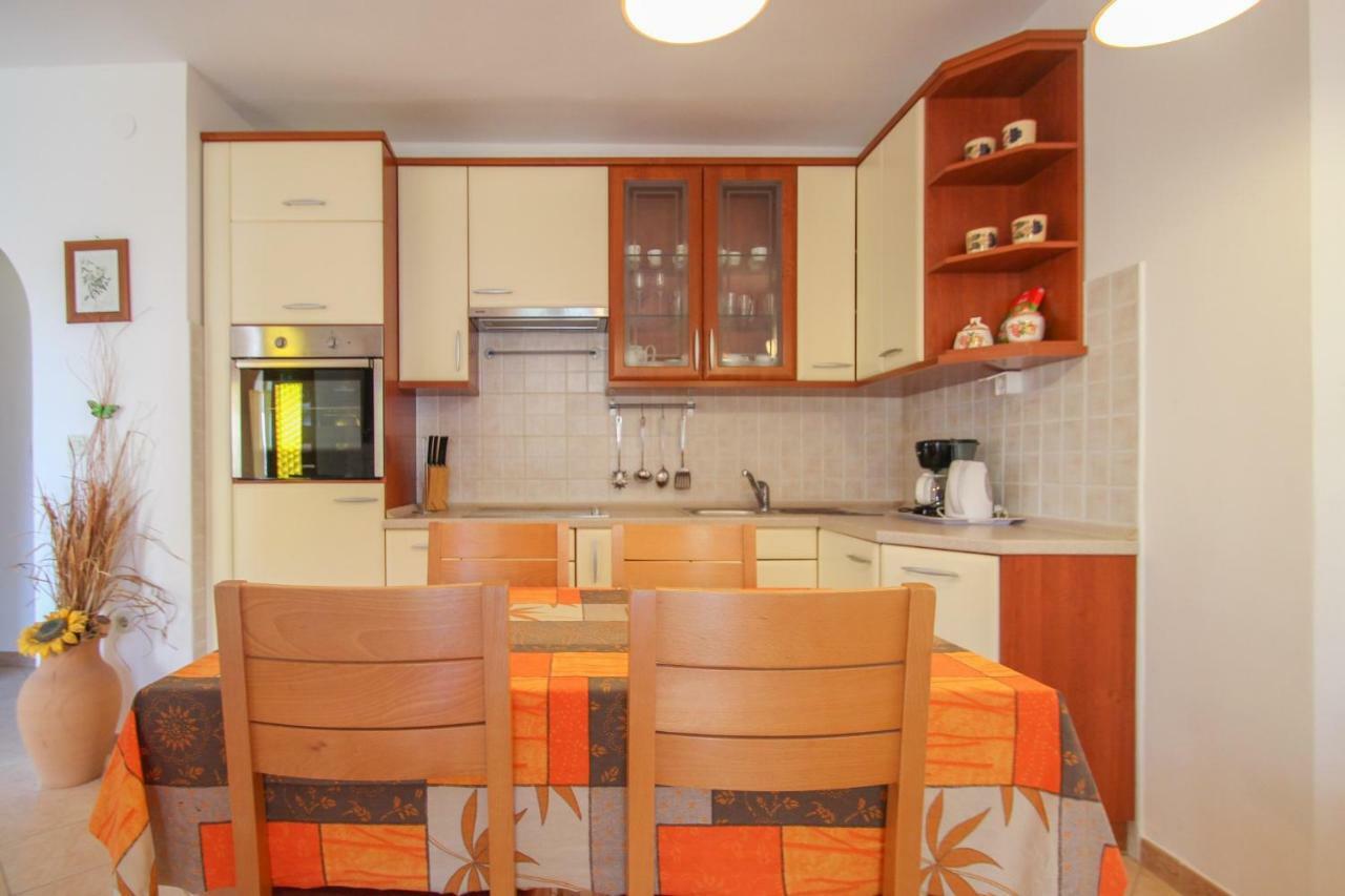Alenka Orange Lejlighed Novigrad Istria Eksteriør billede